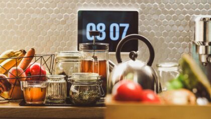 Simple kitchen swaps that cut grocery costs without shrinking your meals