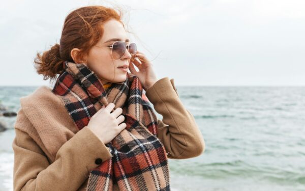 Simple scarf styling ideas that work in more than one season