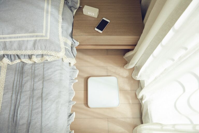 Smart bathroom scale