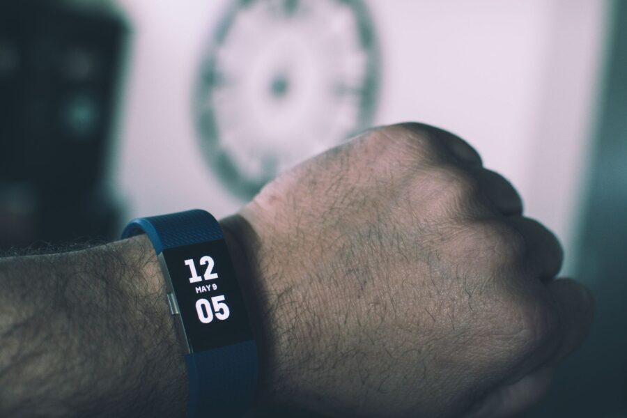 Fitness tracker smartwatch